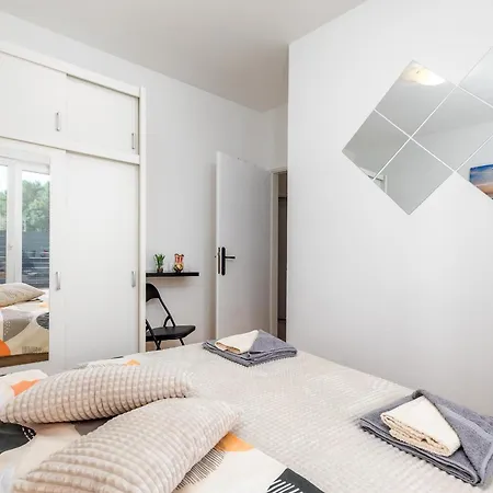 Sunny Lena Apartman Pula